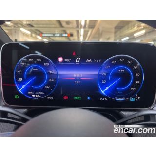 63226