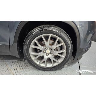 554907