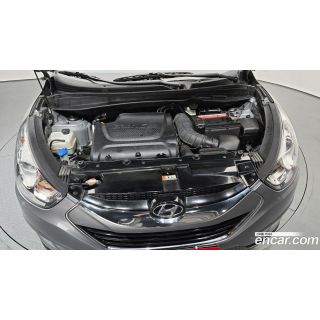 438824
