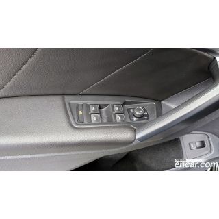 369941