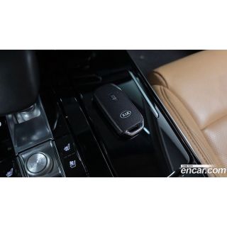 816898