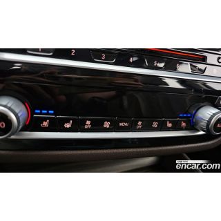 912590