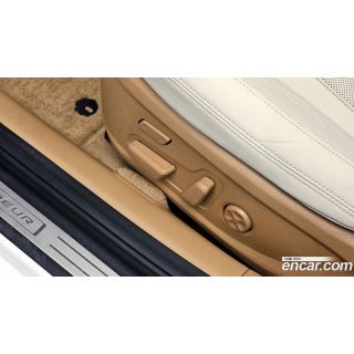 524704