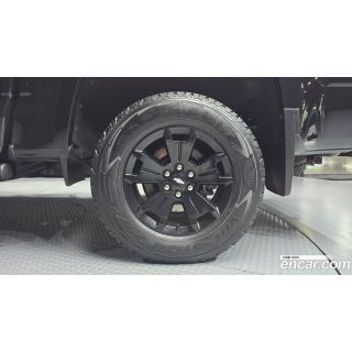 308821