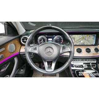 723643
