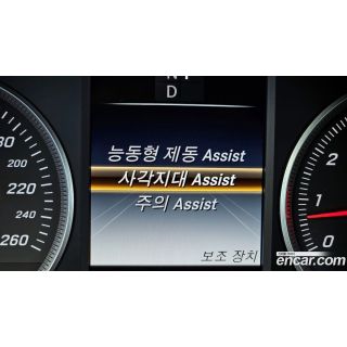 898741