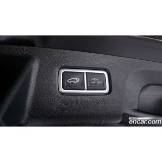 740798