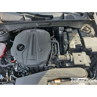 641883