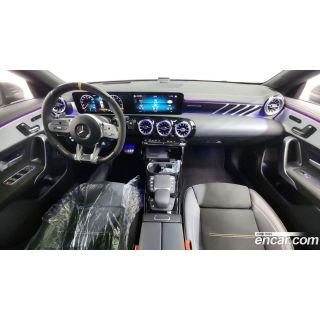 548121