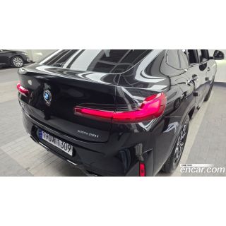 813768