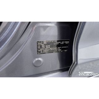 401843
