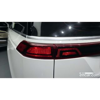 562180