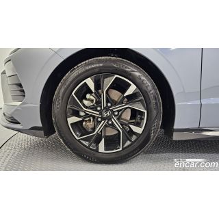 979303