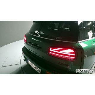 918331