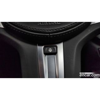 898533