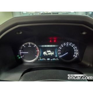 622893