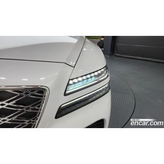 808429