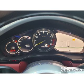 843918