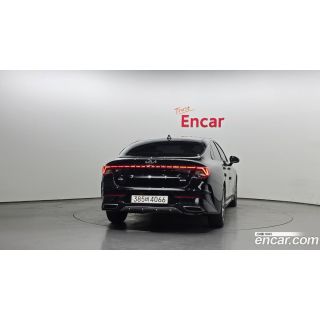 912183