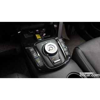 923610