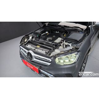 875942