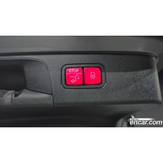 47233
