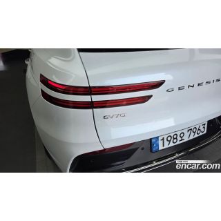 596518