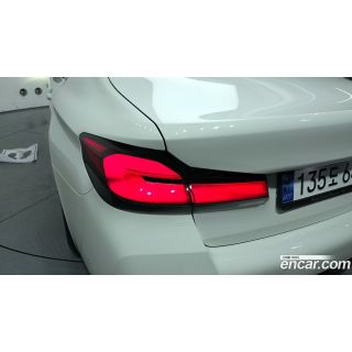 991436