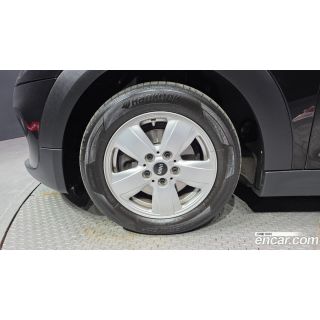 312821
