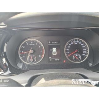 647393