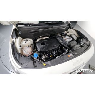 890777