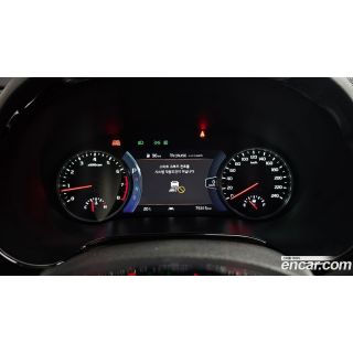 897429