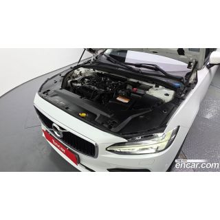 981184