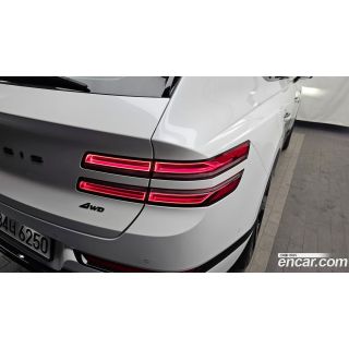 566822