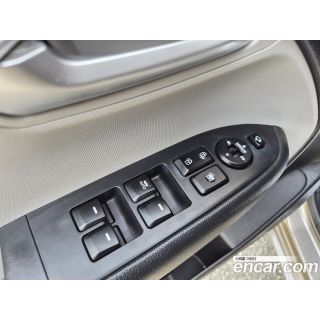 952953