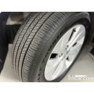 652392