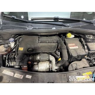 438929
