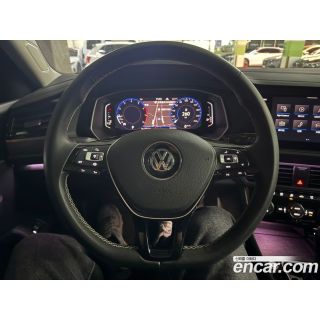 983956