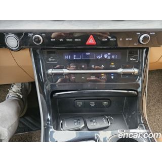 577929