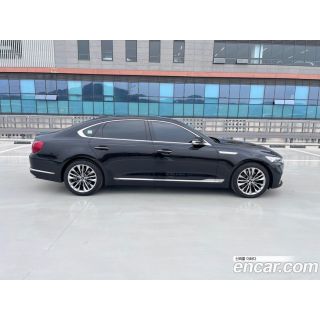 636457