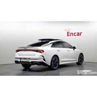 688070