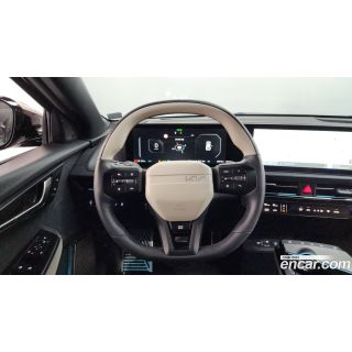 864218