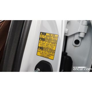 664700