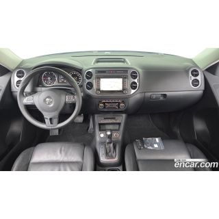 399211