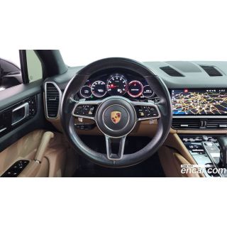 918213