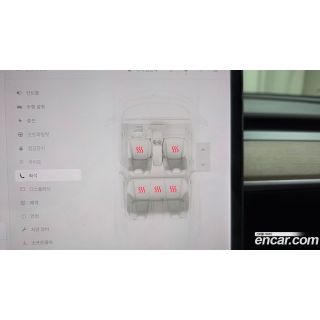 573607