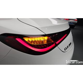 272000