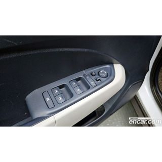 697547