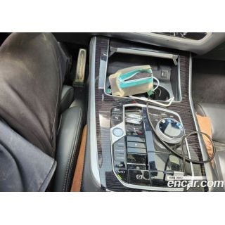 671067
