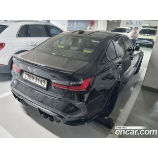 891911